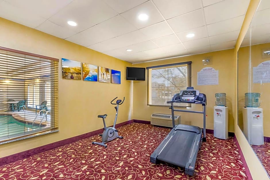 Comfort Inn & Suites Chesapeake