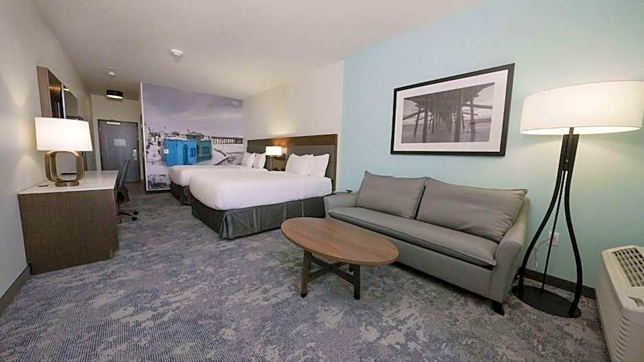 La Quinta Inn & Suites by Wyndham Santa Cruz