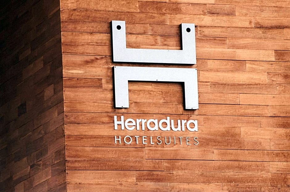 Herradura Hotel Suites