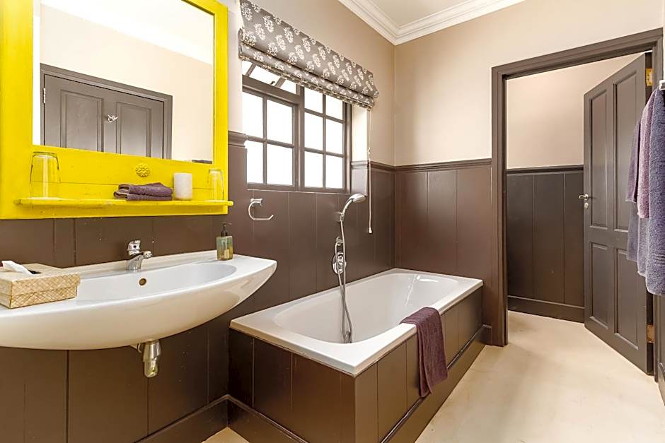 Noordhoek Village Hotel