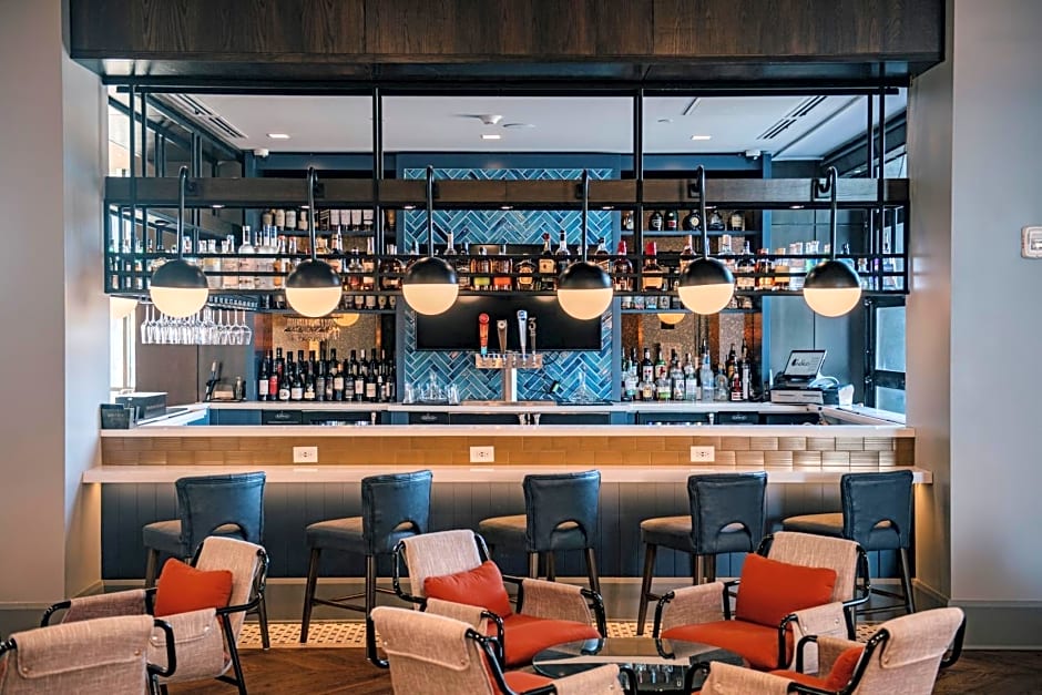 Hotel Indigo - Columbus at Riverfront Place By IHG