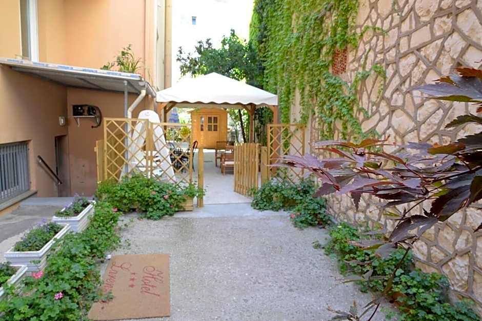 Albergo Larenzia