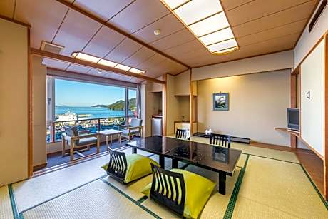 Japanese-Style Room with Ocean View South Wing -  Restaurant Dinner