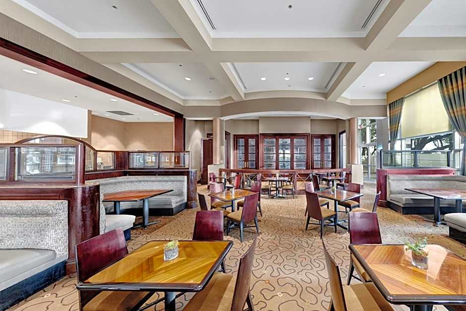 Renaissance Dallas North Hotel