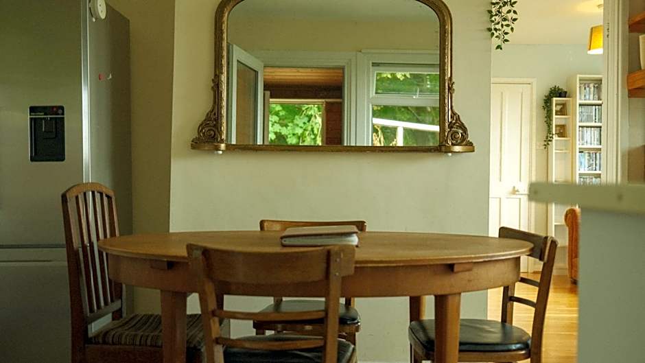 Spacious home in Bath, nature and city!