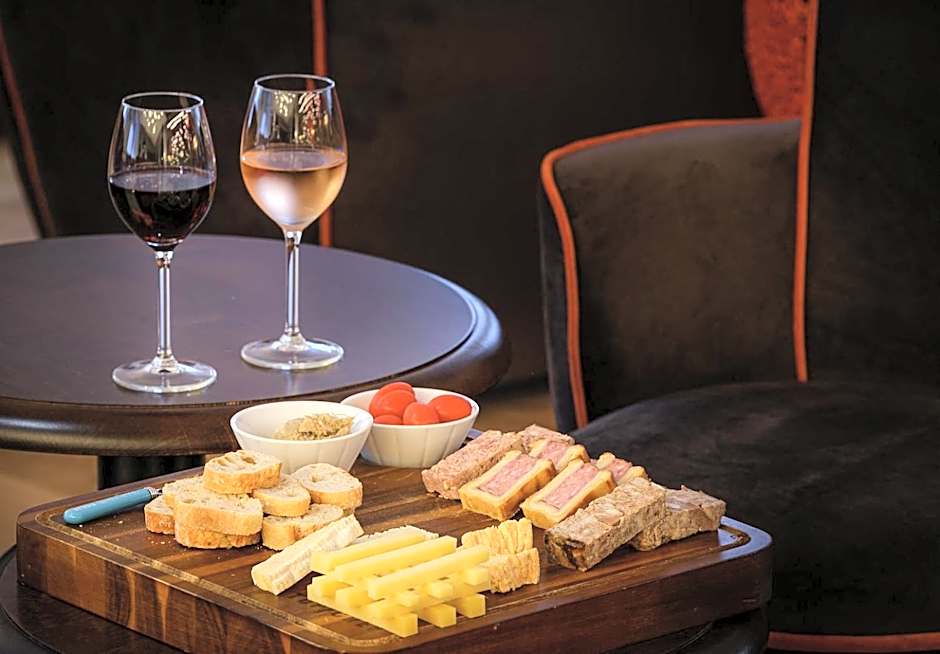 LE M HOTEL & SPA HONFLEUR