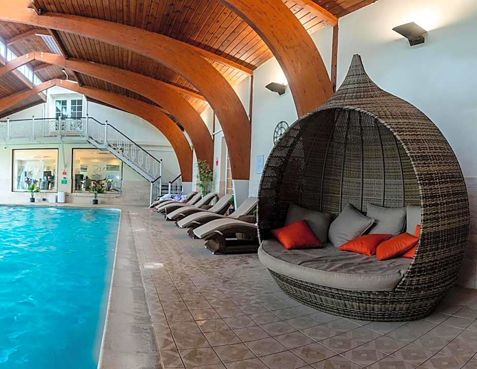 Rowton Hall Hotel and Spa