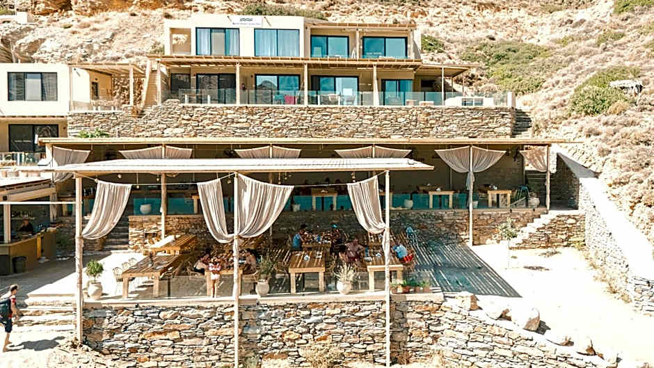 Spathi Beach Suites Kea