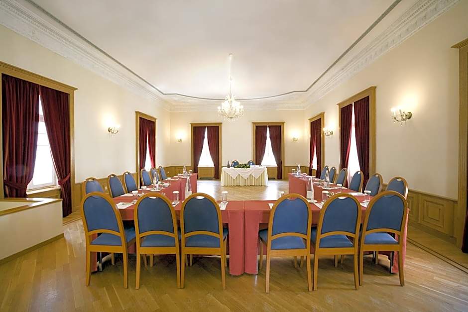 Aquila Atlantis Hotel