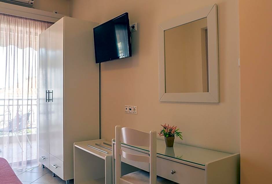 Hotel Loukas Vrachos