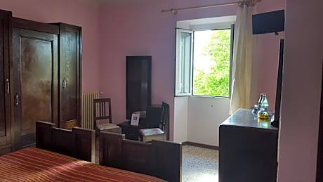 Twin Room with Private Bathroom