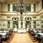 Grand Hotel