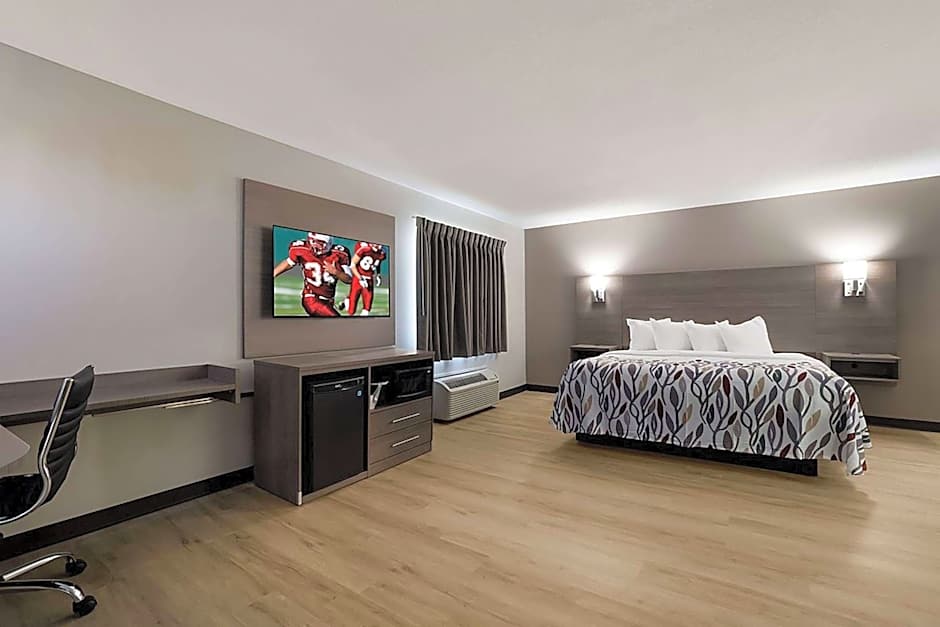 Super 8 by Wyndham Marston