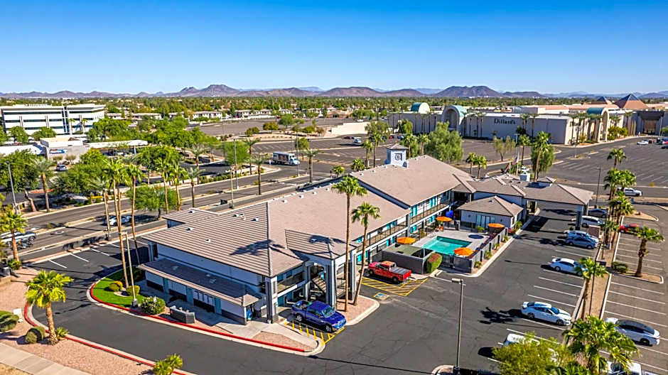 The Hotel Serene Glendale Peoria, Surestay Collection by BW