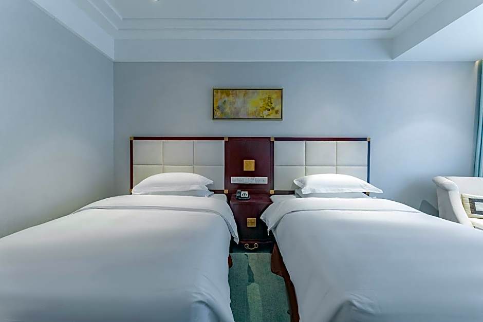 Wudangshan Jianguo Hotel