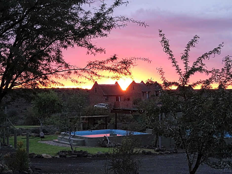 Teri-Lemveli Lodge