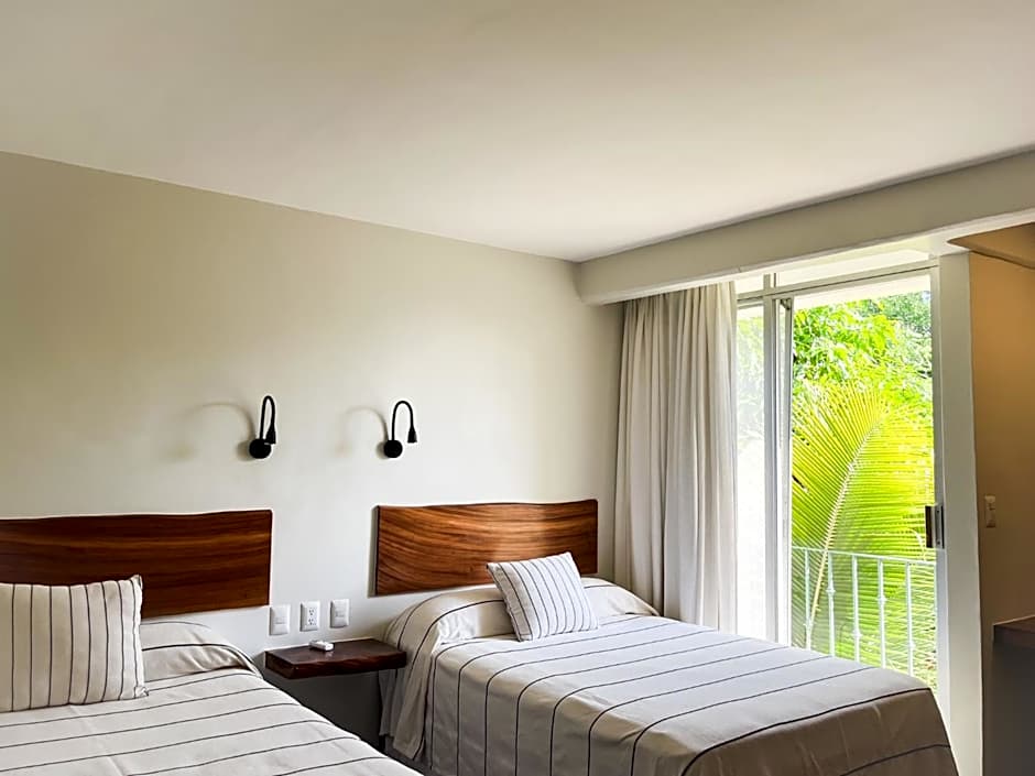 Hotel & Suites Villasol