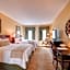 Nassau Inn