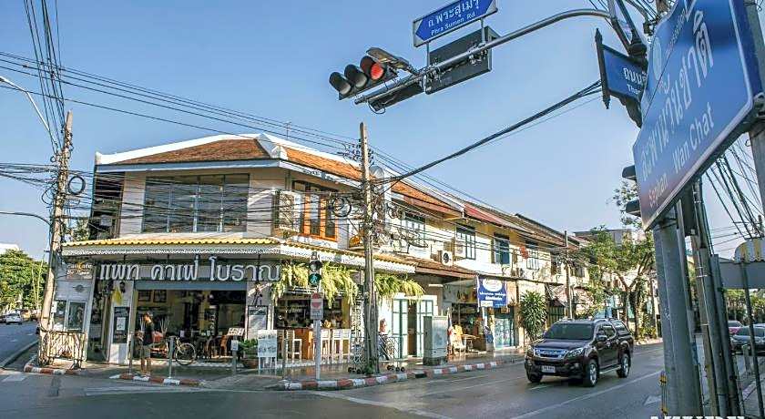 Azure Hostel Bangkok