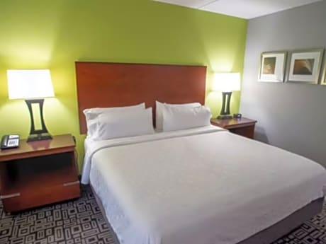 1 King Bed Standard