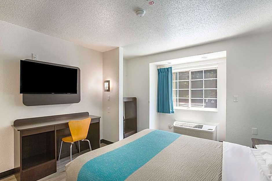 Motel 6-Smyrna, GA - Atlanta