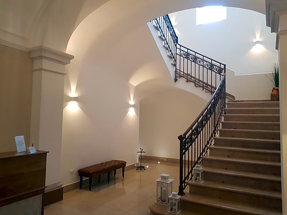 BED & BREAKFAST PL PALACE