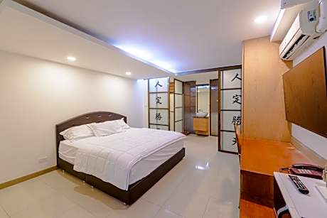 Superior Queen Room