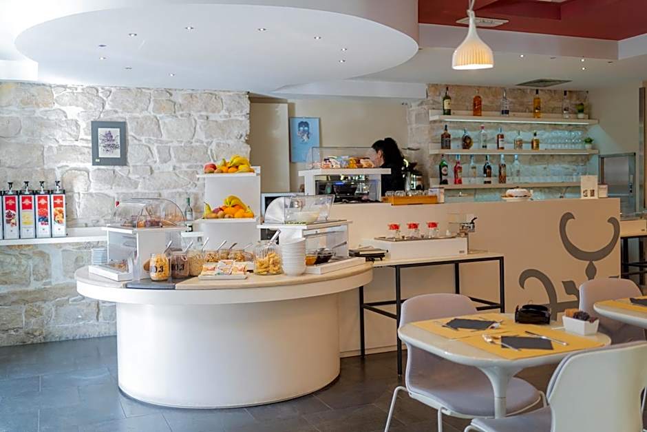 El Homs Palace Hotel