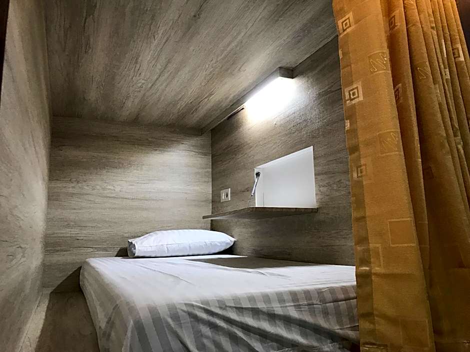the Colour Hostel