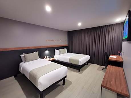 Queen Room - Disability Access