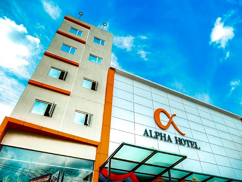 Zdjęcie 1 z 45 — Alpha Hotel