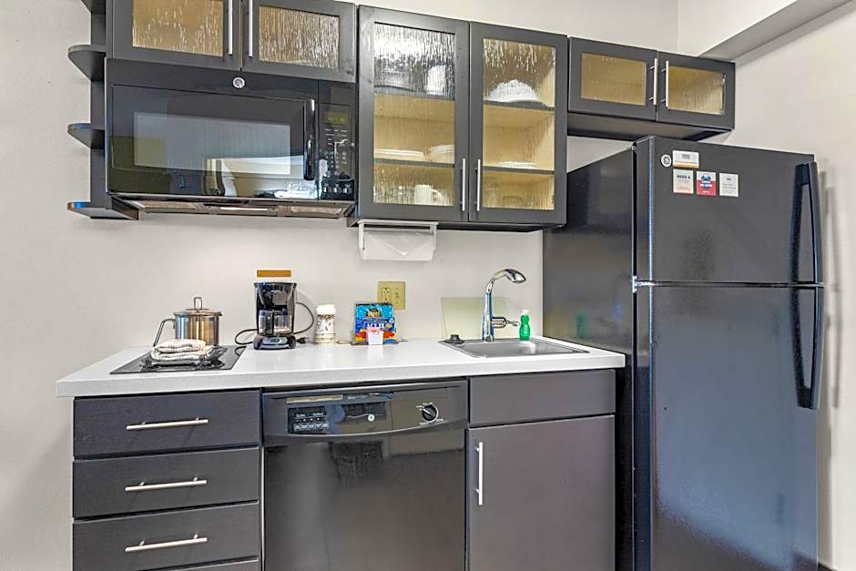 Candlewood Suites Erie By IHG