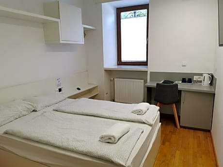 Rooms Sincere 1830