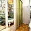 Acacia Private Rooms & Studios