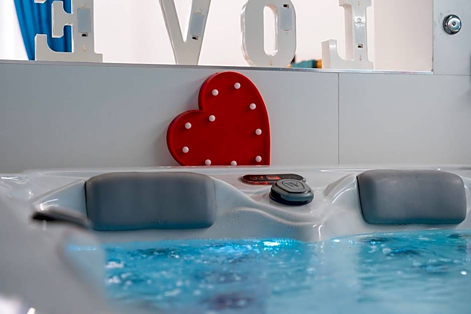 PALAZZO NICOLAUS del BORGO ANTICO