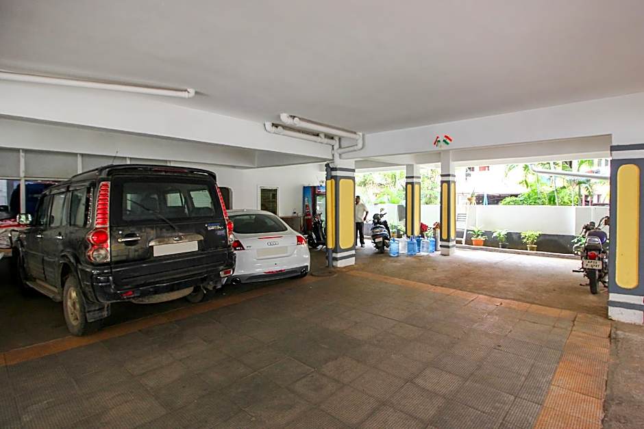 Super OYO Capital O Alpine Glow Sunrise Near Hyderabad Public School