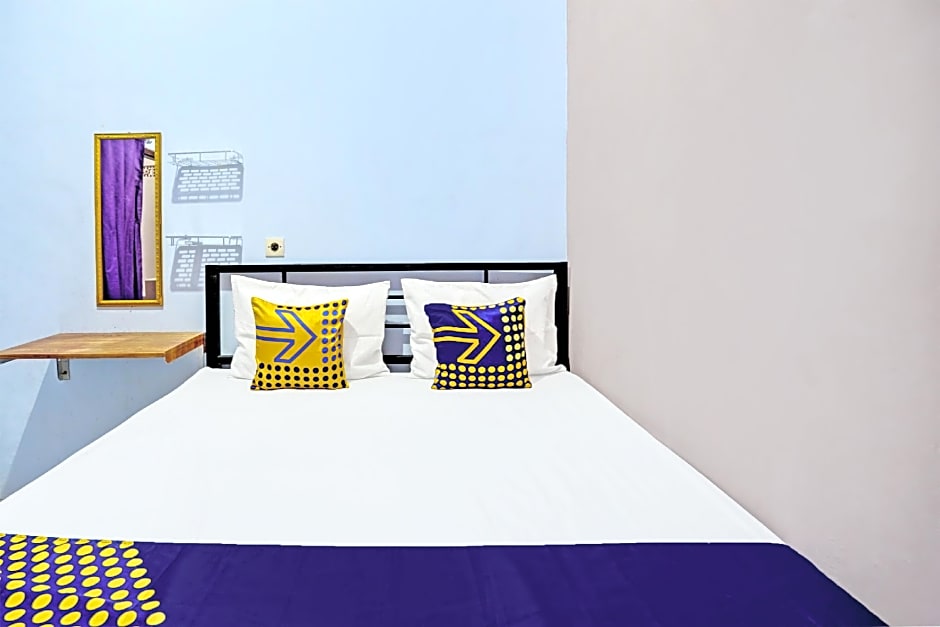 Hotel O Sobat Ijen HomestayNearSungai Prengsengan