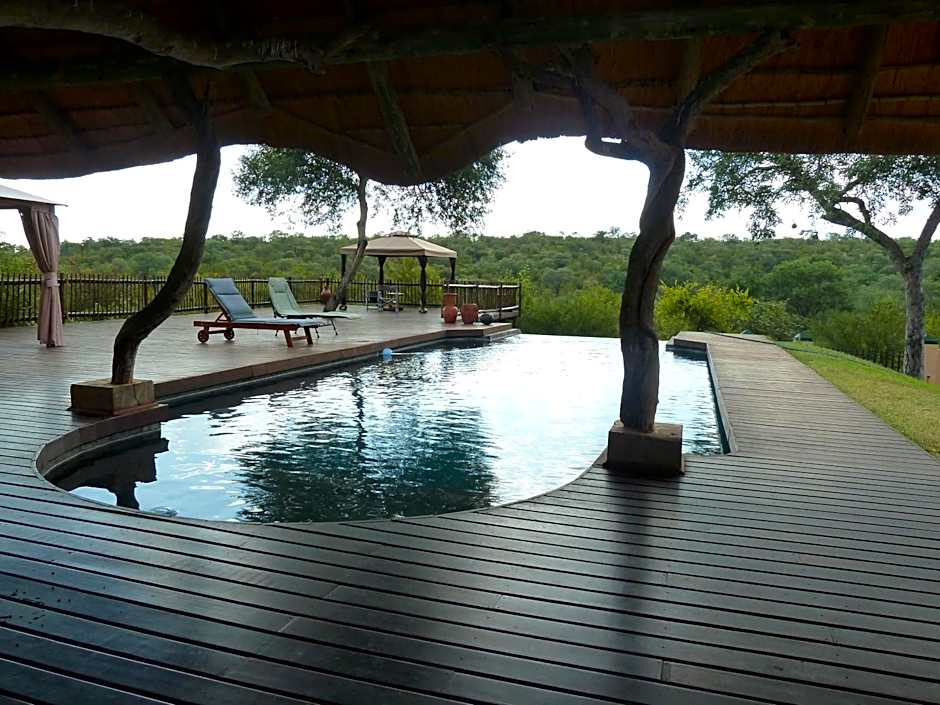 Muweti Bush Lodge