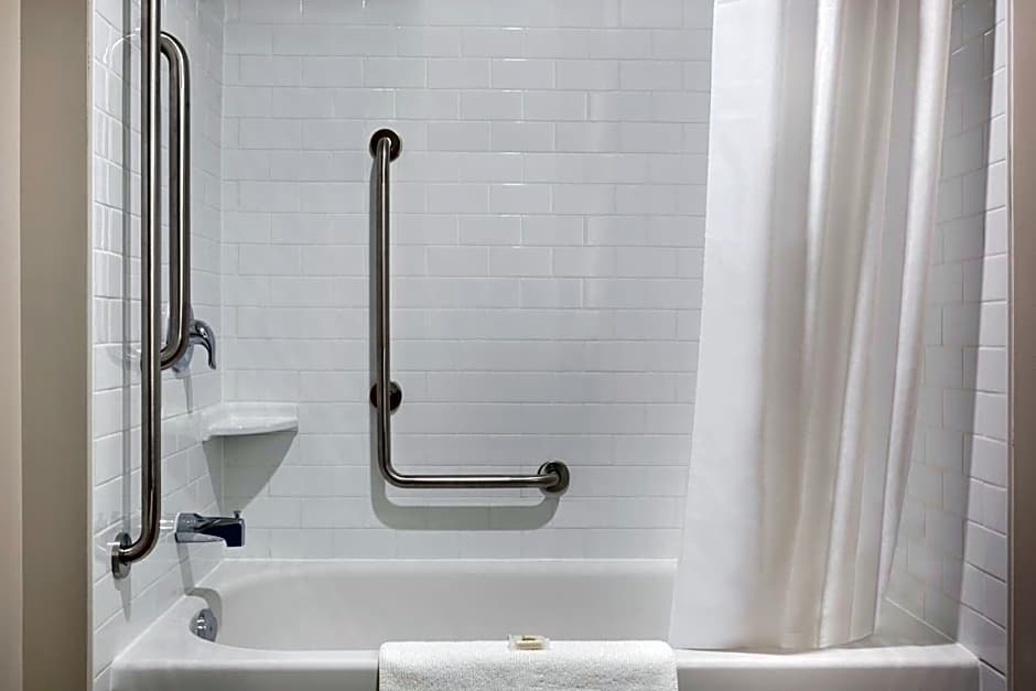 Days Inn & Suites by Wyndham Lindsay