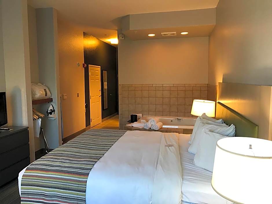 Country Inn & Suites by Radisson, Fond du Lac, WI