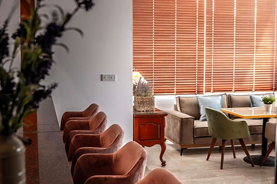 Stephanos Hotel Apartments