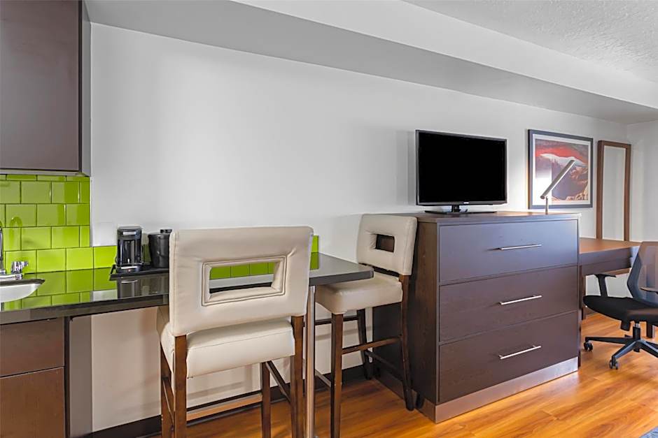 Best Western Duchesne Inn