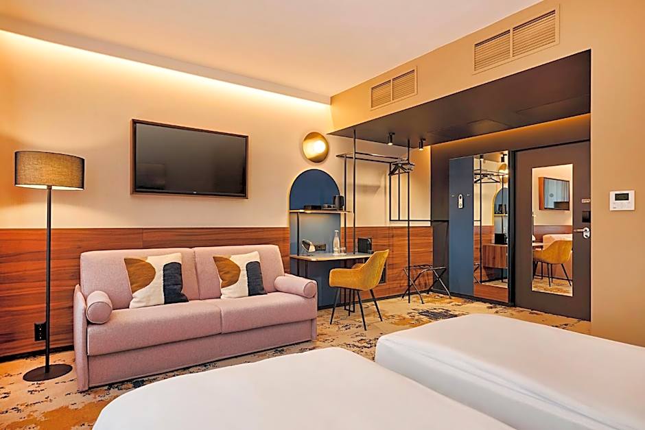 Photo 1 of 7 of Premium 2 Beds