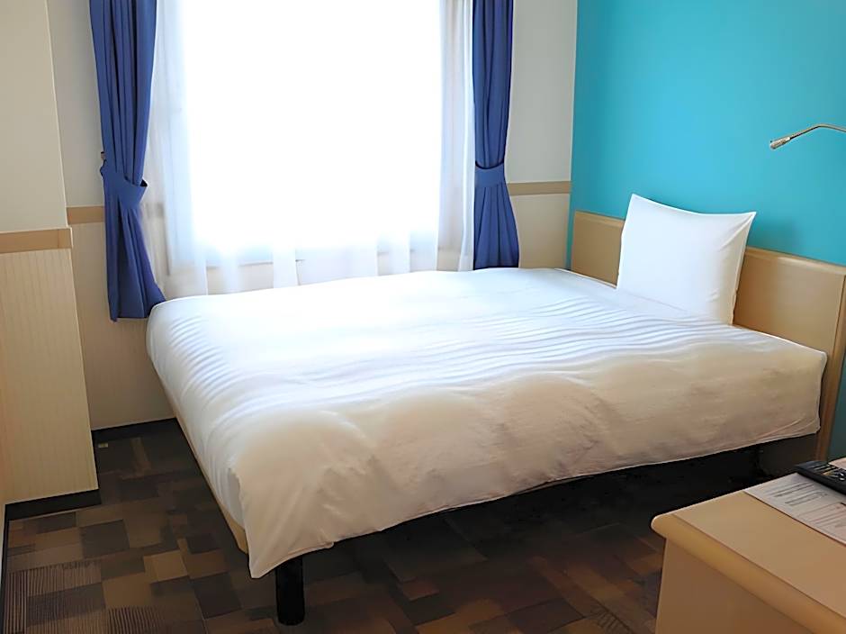 Toyoko Inn Tokyo Shinjuku-gyoemmae-eki 3-ban Deguchi