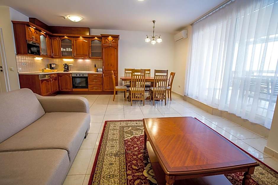 Luxury Apartment Hotel Siófok