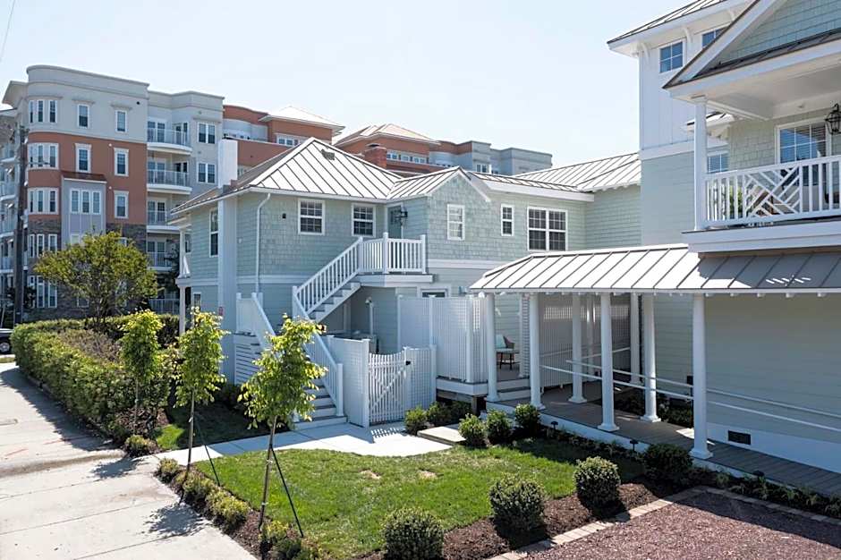 Albermarle #202 Inn at Old Beach