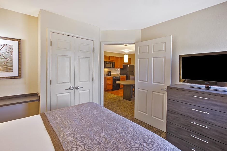 Candlewood Suites Indianapolis Airport By IHG