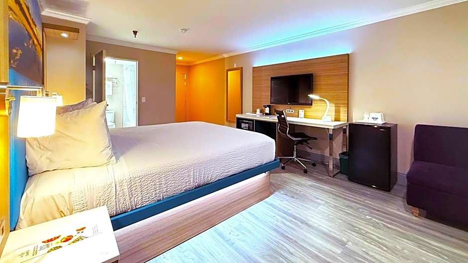 Days Inn by Wyndham Los Angeles LAX/ Redondo & Manhattan Beach