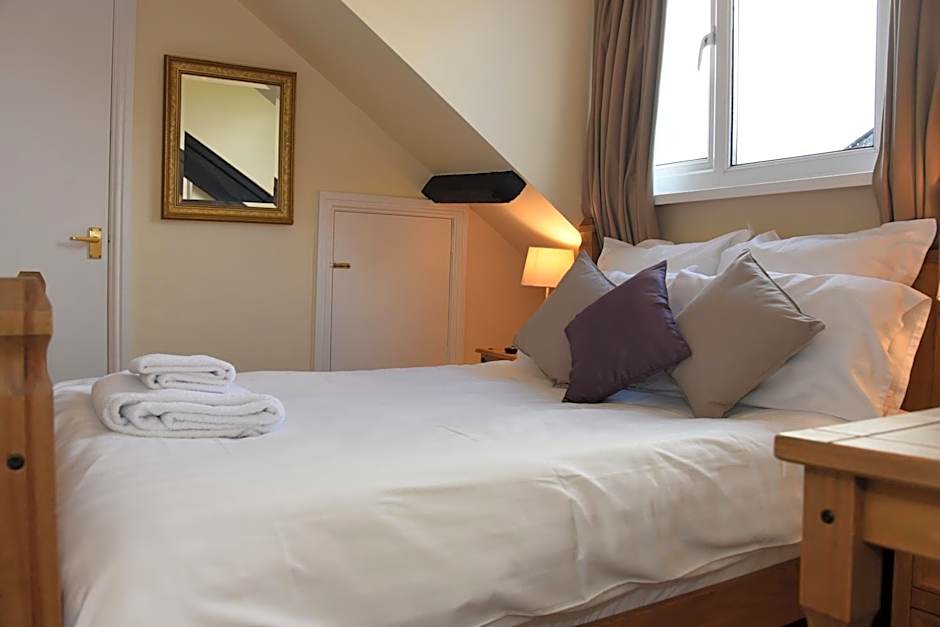 The Llanelwedd Arms Hotel