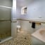 Boyne Island Motel and Villas